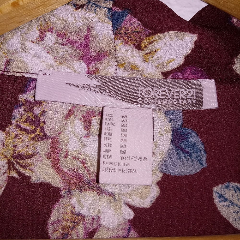 ❤️🌻 F21 FLORAL TOP - Picture 2 of 8